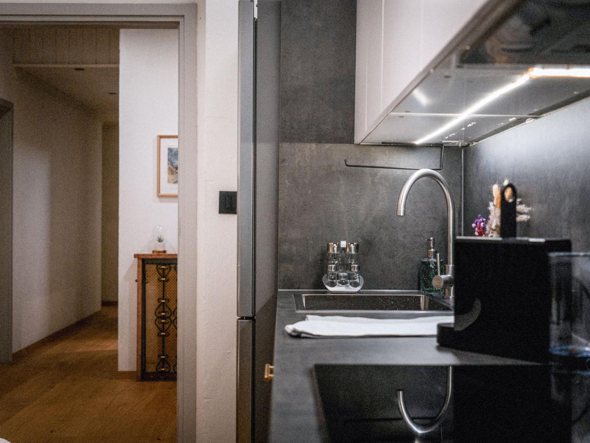 Bergblick Apartment In Zentrumsnaehe Mit Garage Meran Zewnętrze zdjęcie